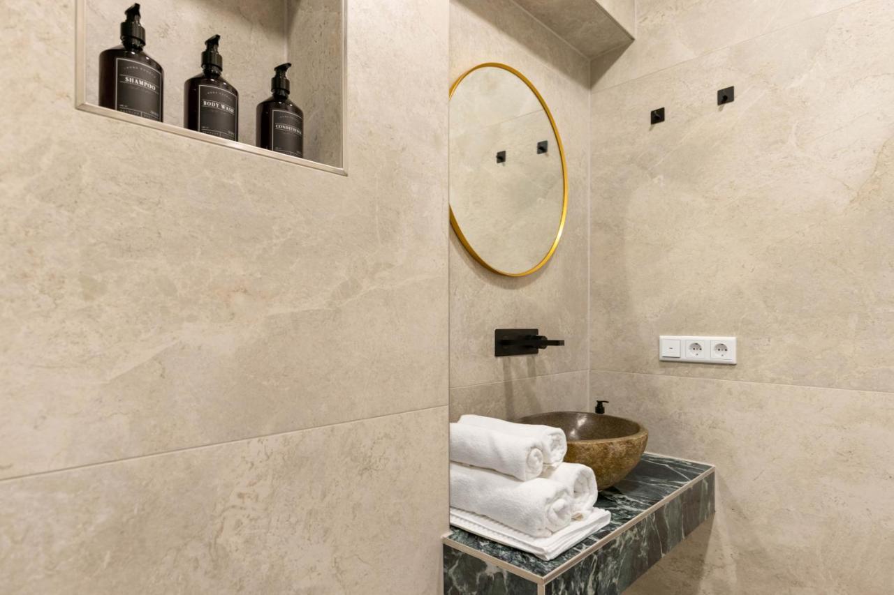 Apartment Design I Center I Kingbed I New Augsburg