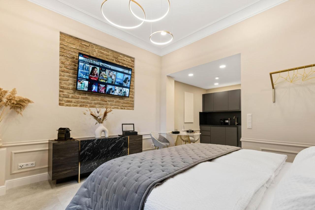 Design I Center I Kingbed I New Augsburg