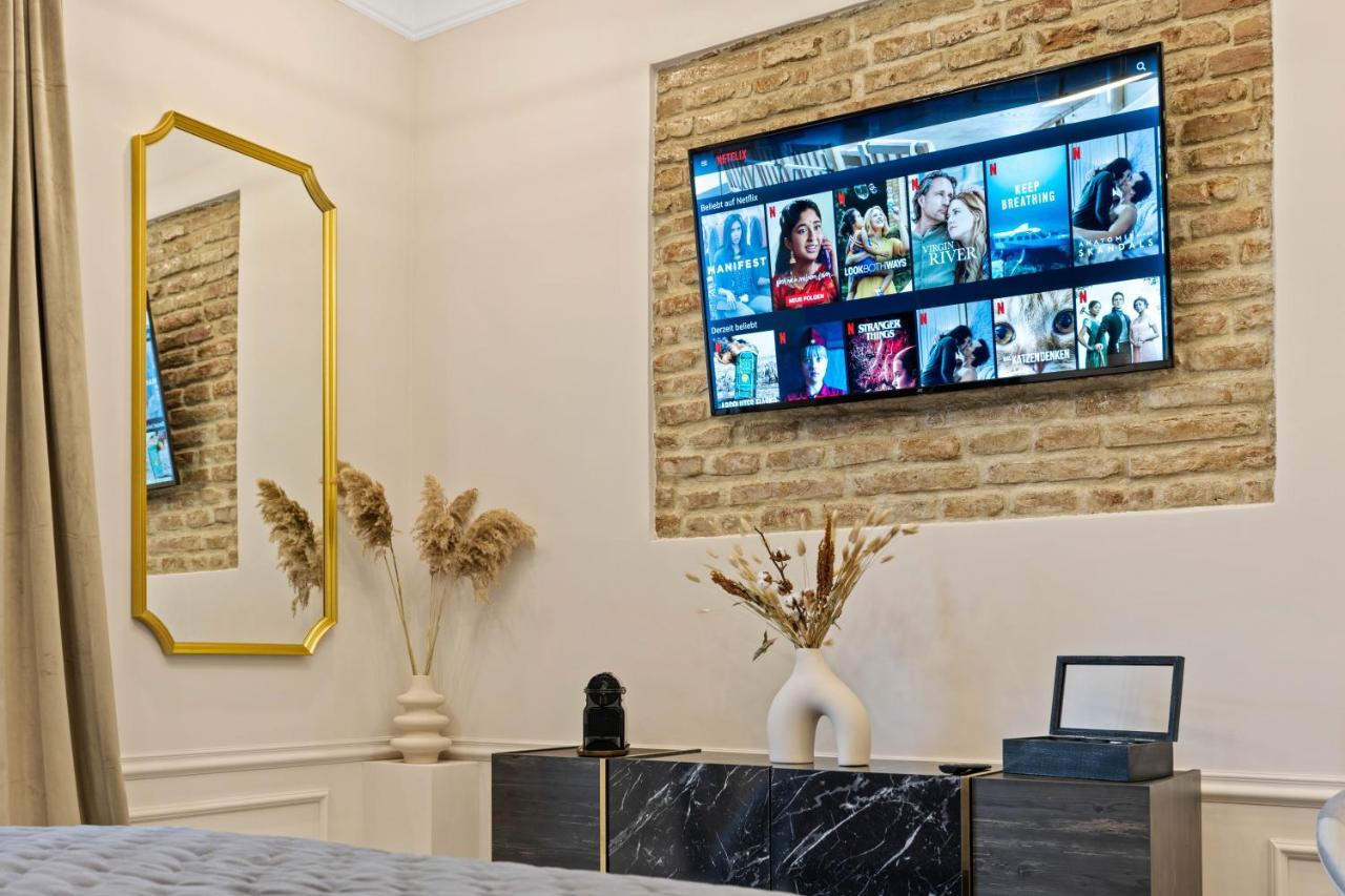 Apartment Design I Center I Kingbed I New *